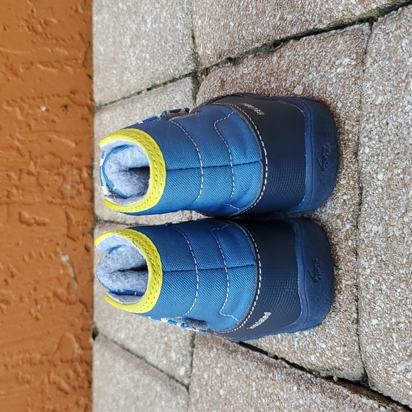 See Kai run insulated boots size 4 - Picture 4 of 9